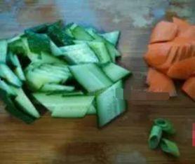 吃矮瓜能否吃牛肉,营养搭配新主张