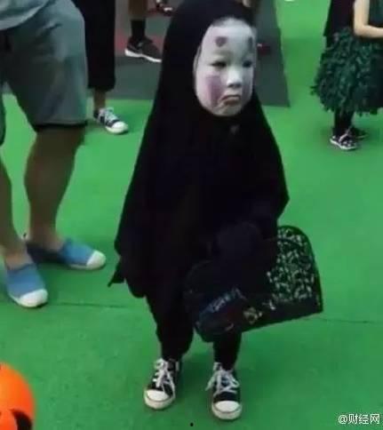 小葛吃瓜眼神,揭秘娱乐圈背后的秘密